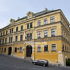 alt=