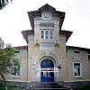  The school building (1911) in Hertsa town
